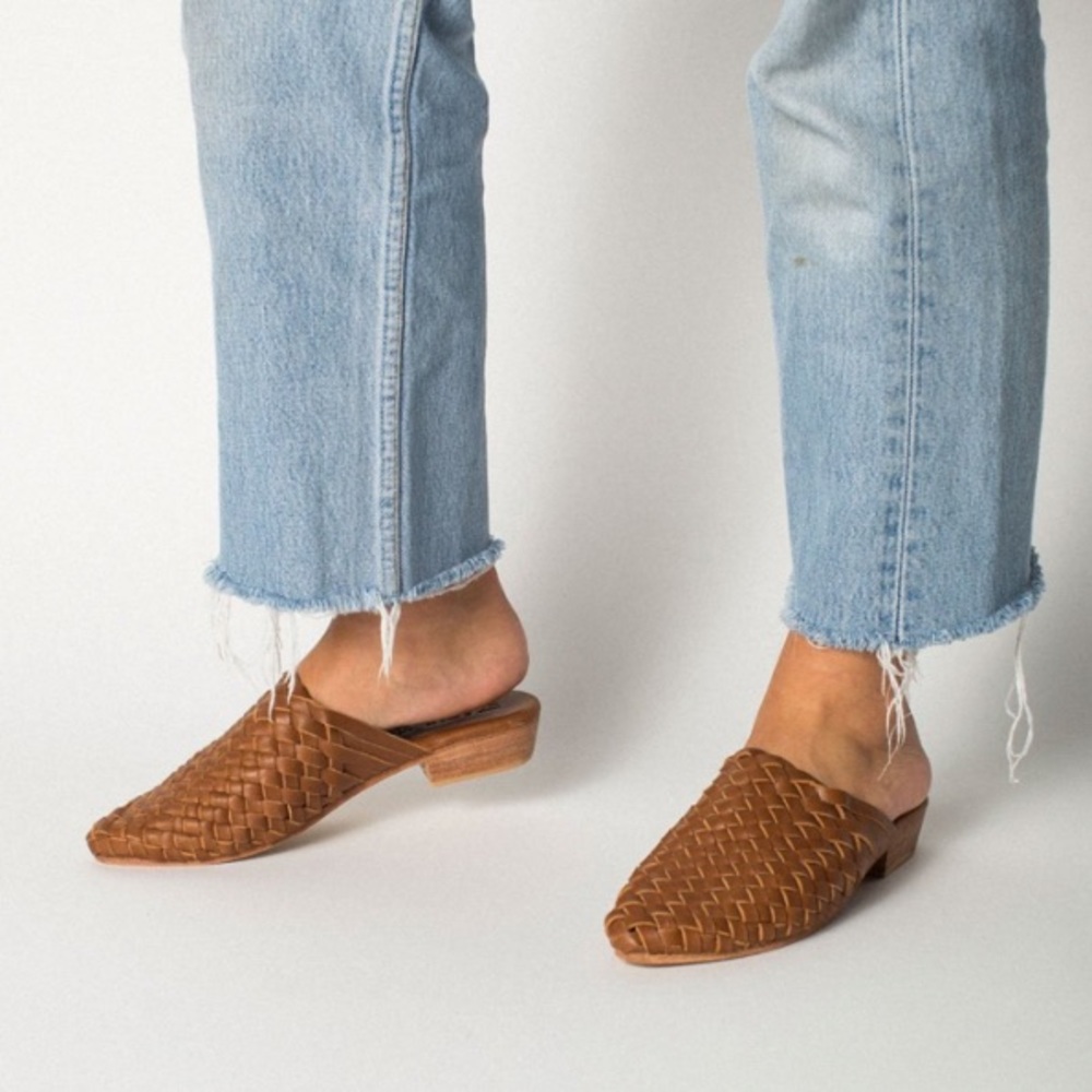 St.Agni Paris Leather Woven Mules.